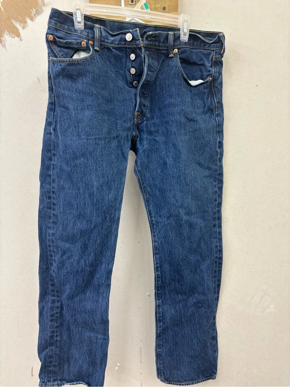 Vtg Levi’s 501 button fly jeans size 34x30 (0115)